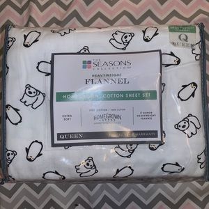 Queen Holiday Flannel Sheet Set!!